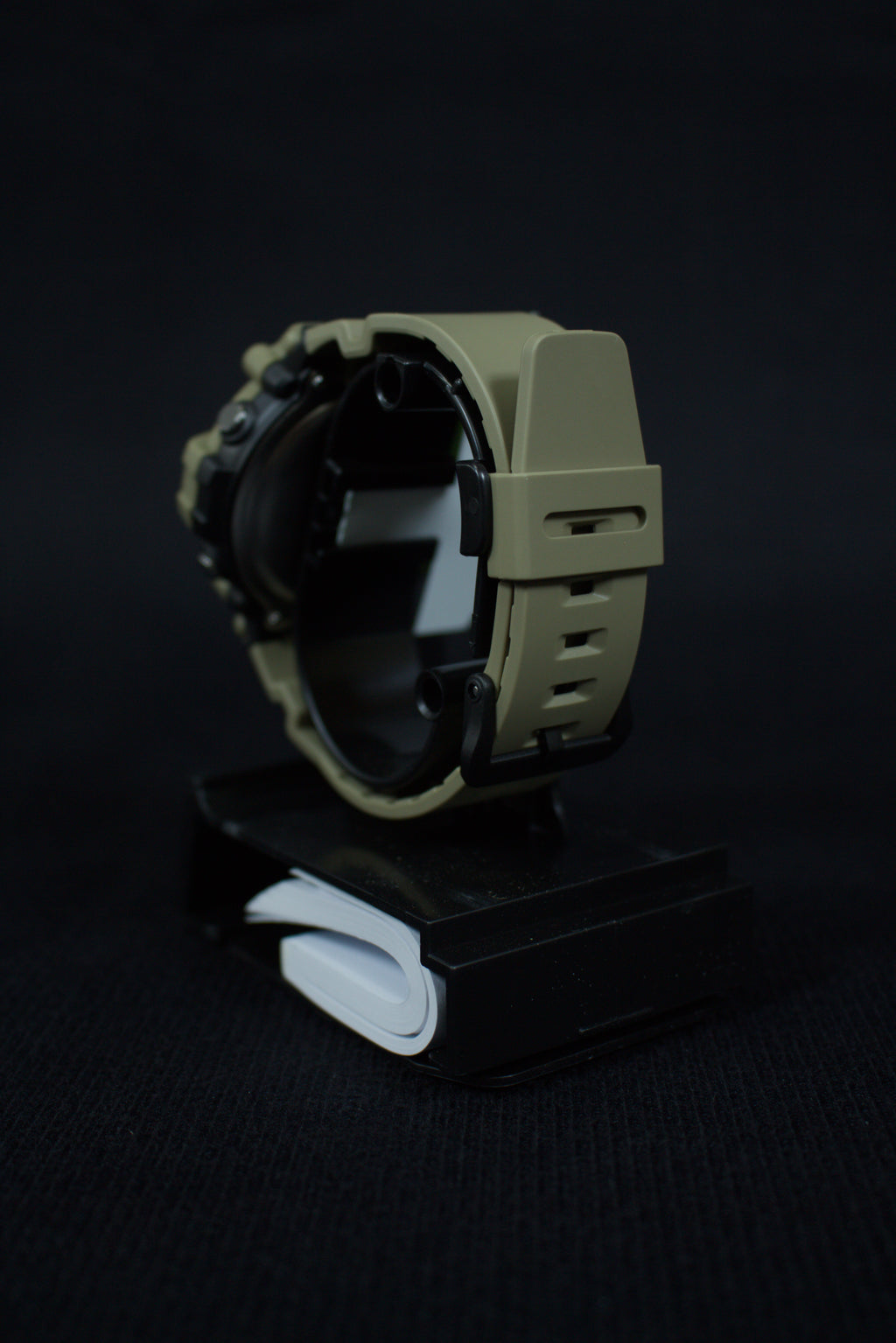 Casio AE-1500WH-5AVCF (2)