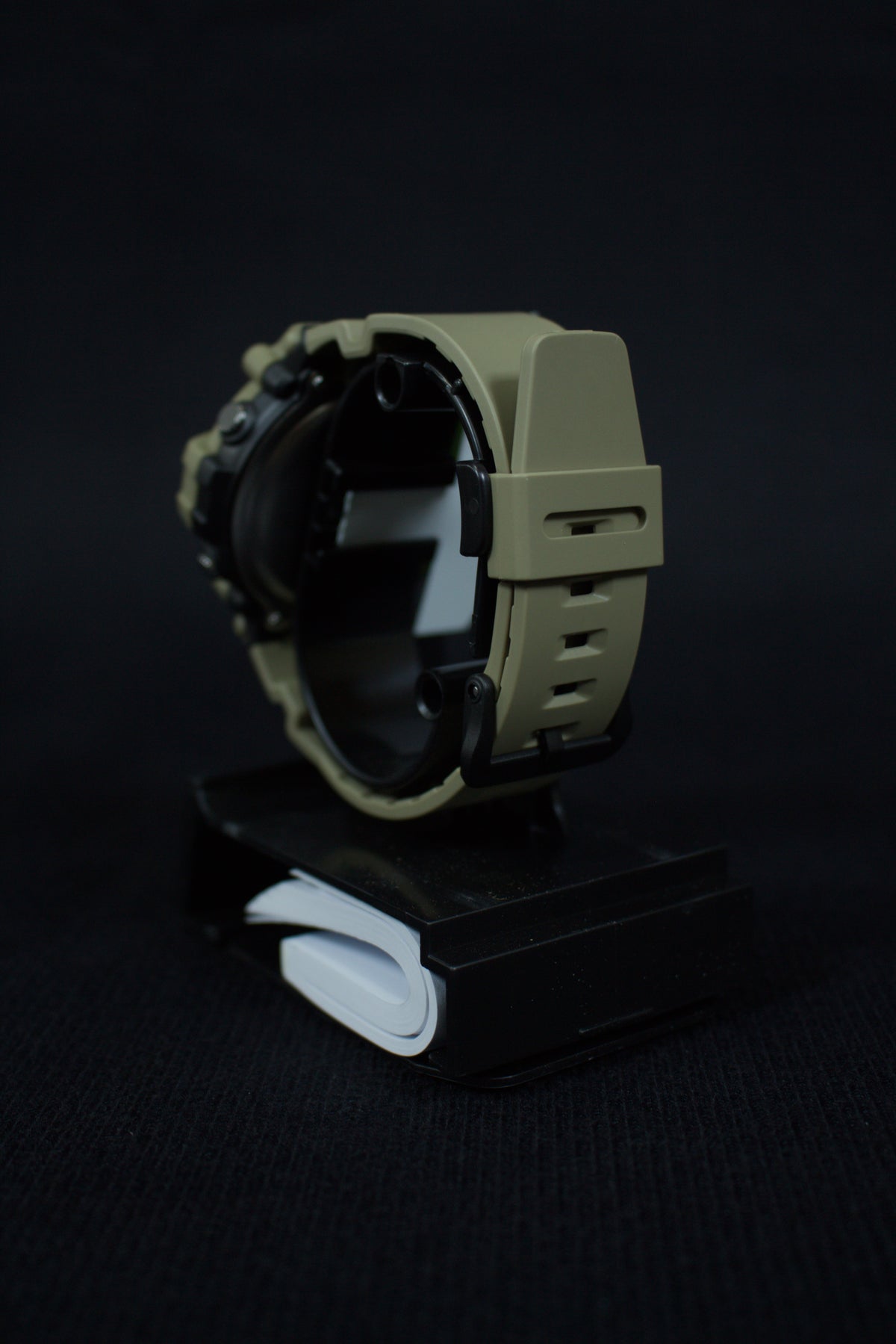 Casio AE-1500WH-5AVCF (2)