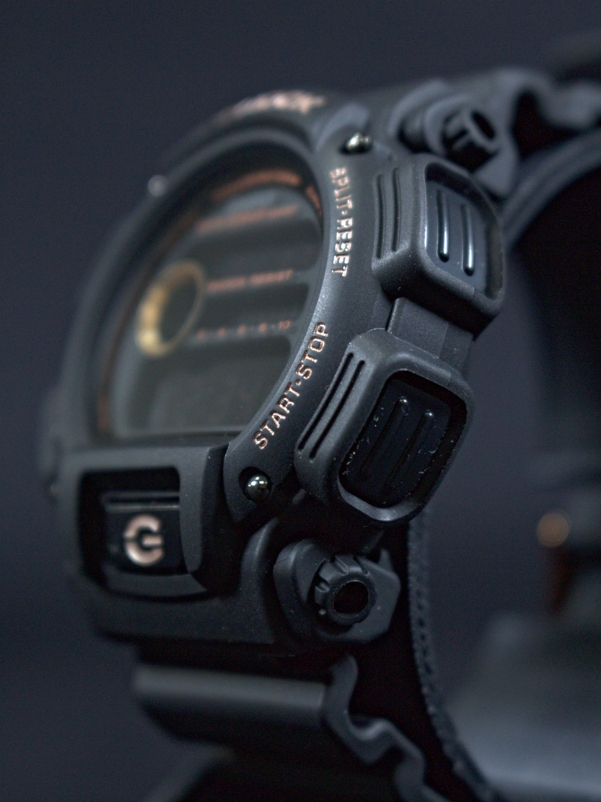 Casio G-Shock DW-9052GBX-1A4DR (4)