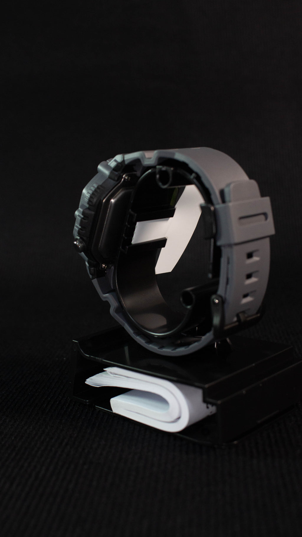 Casio AE-1600H-8BVCF Gris