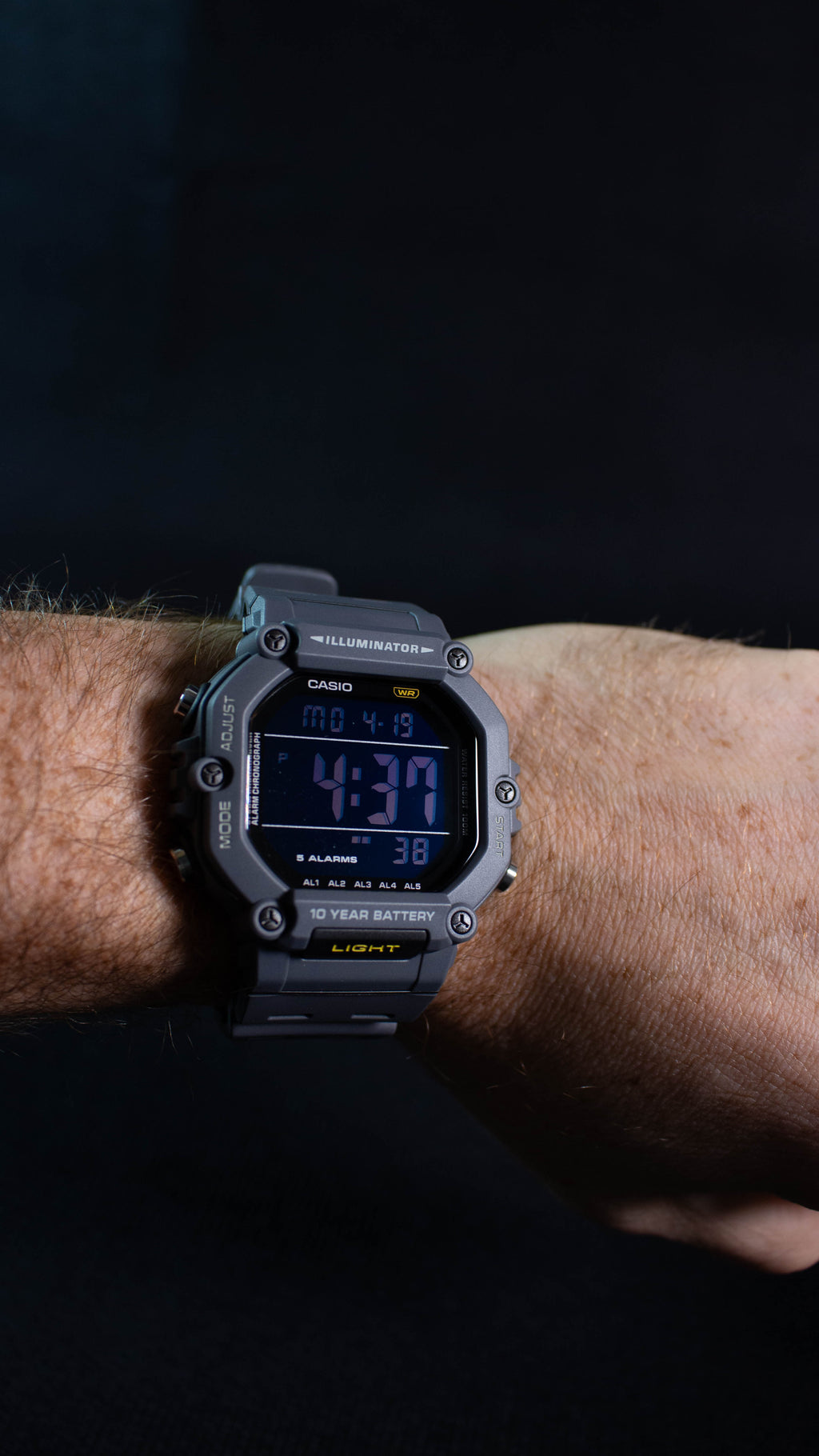 Casio AE-1600H-8BVCF Gris