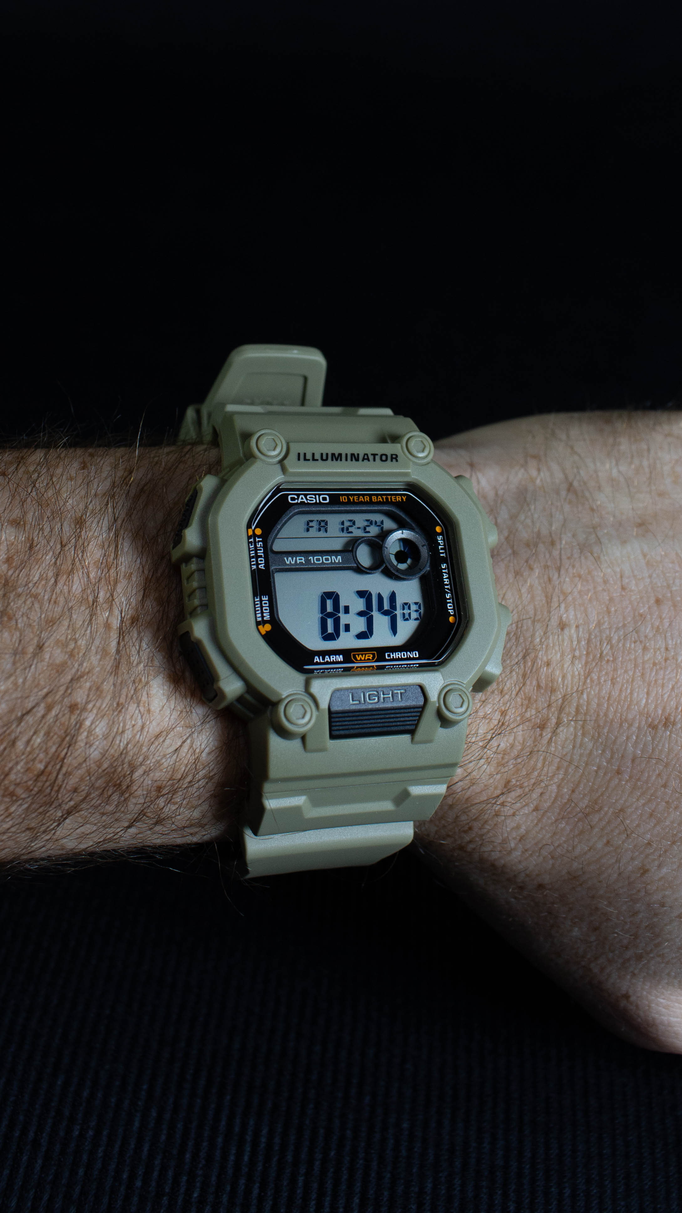 Casio W737HX-5AV