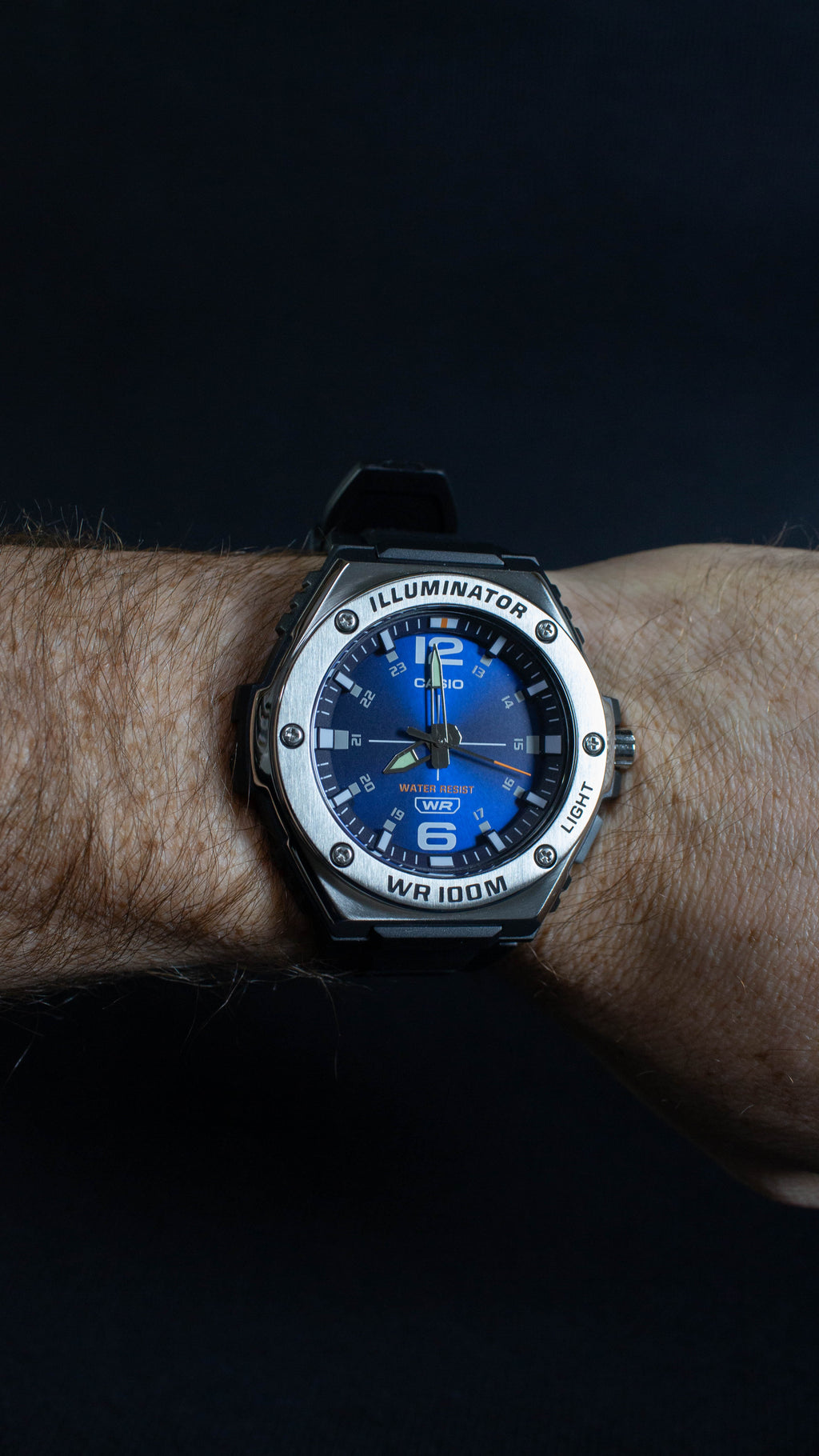 Casio MWA-100H-2AVCF