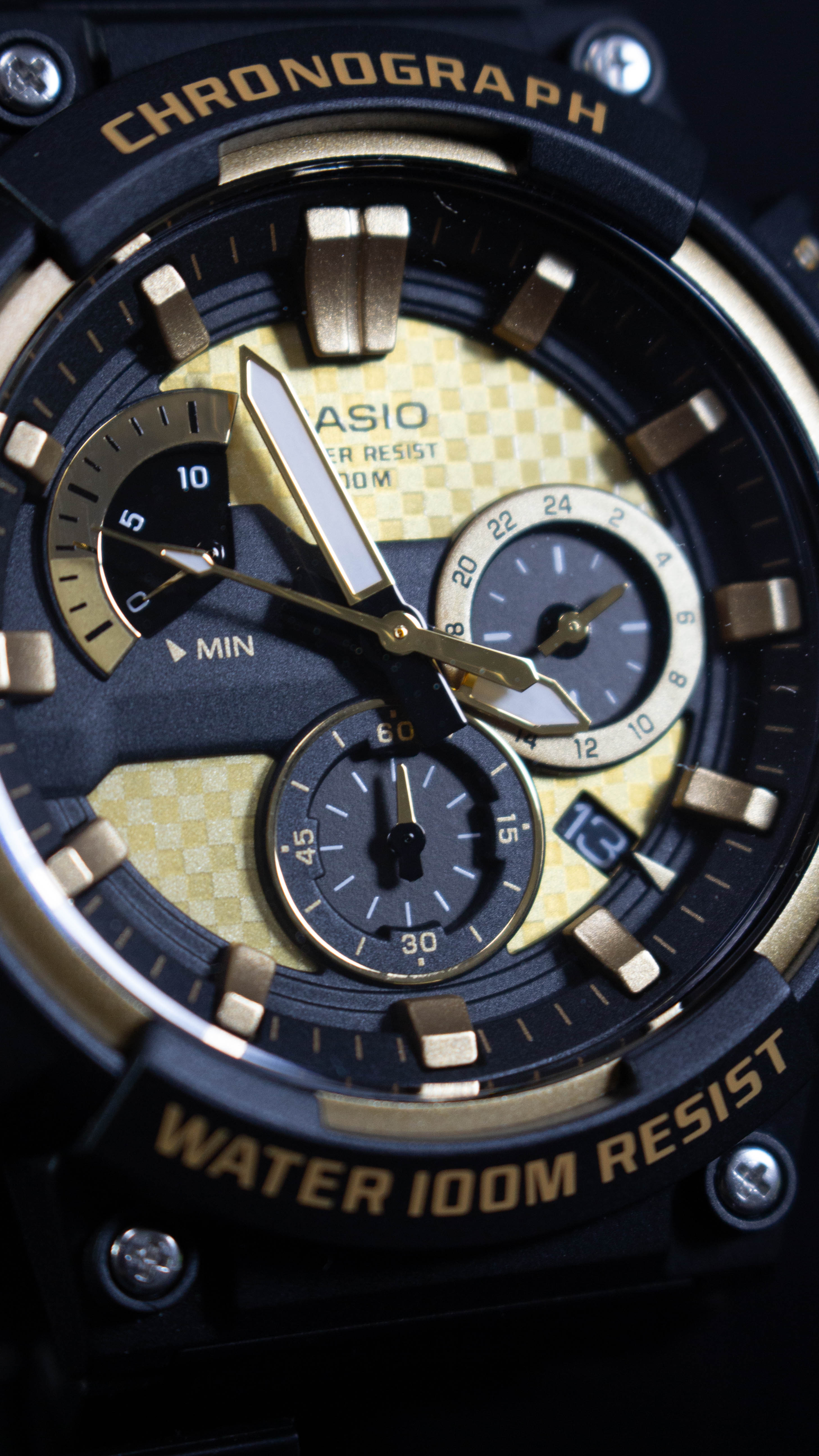 Casio MCW-200H-9AVCF Gold