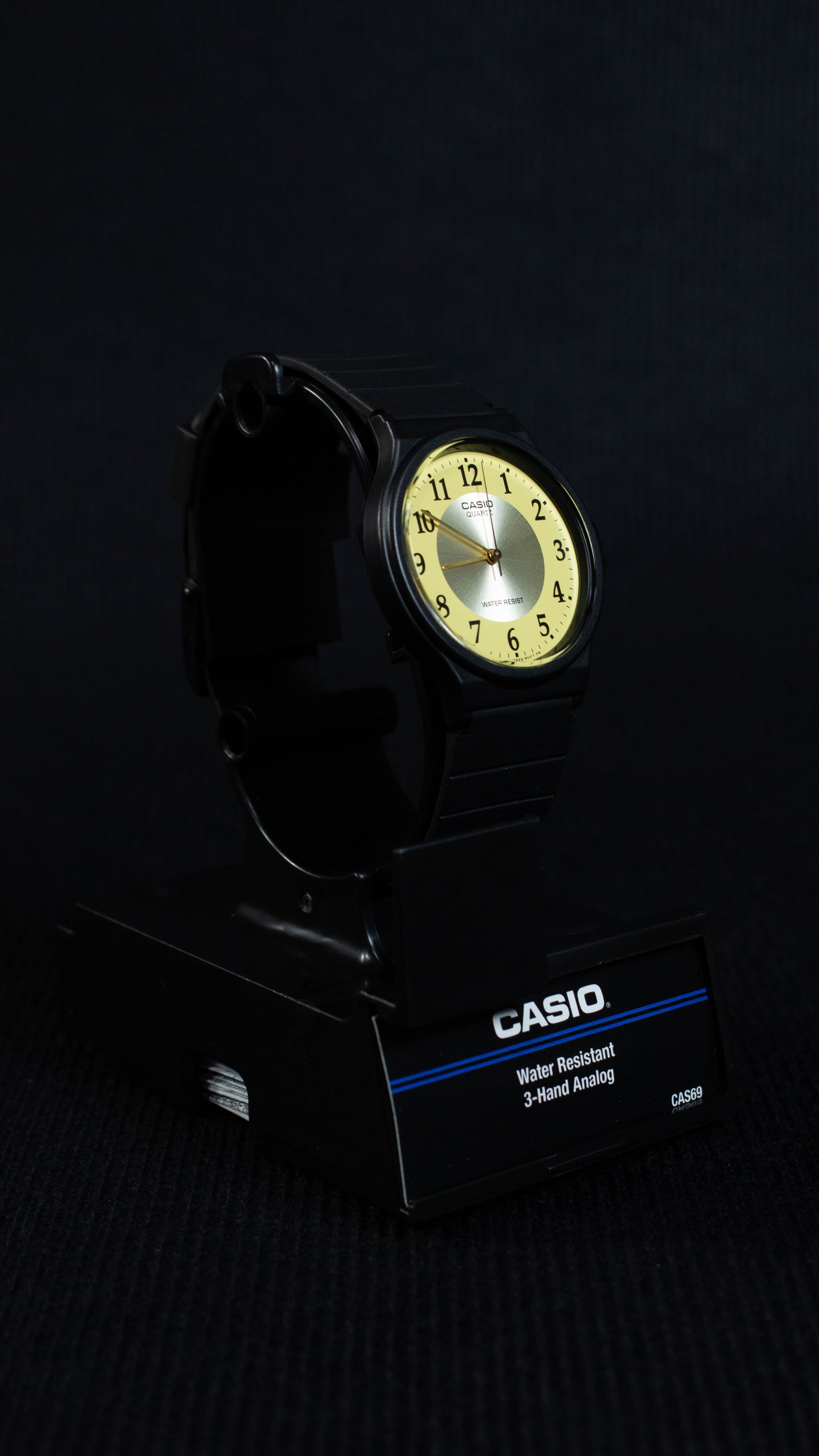 Reloj Casio MQ24-9B3