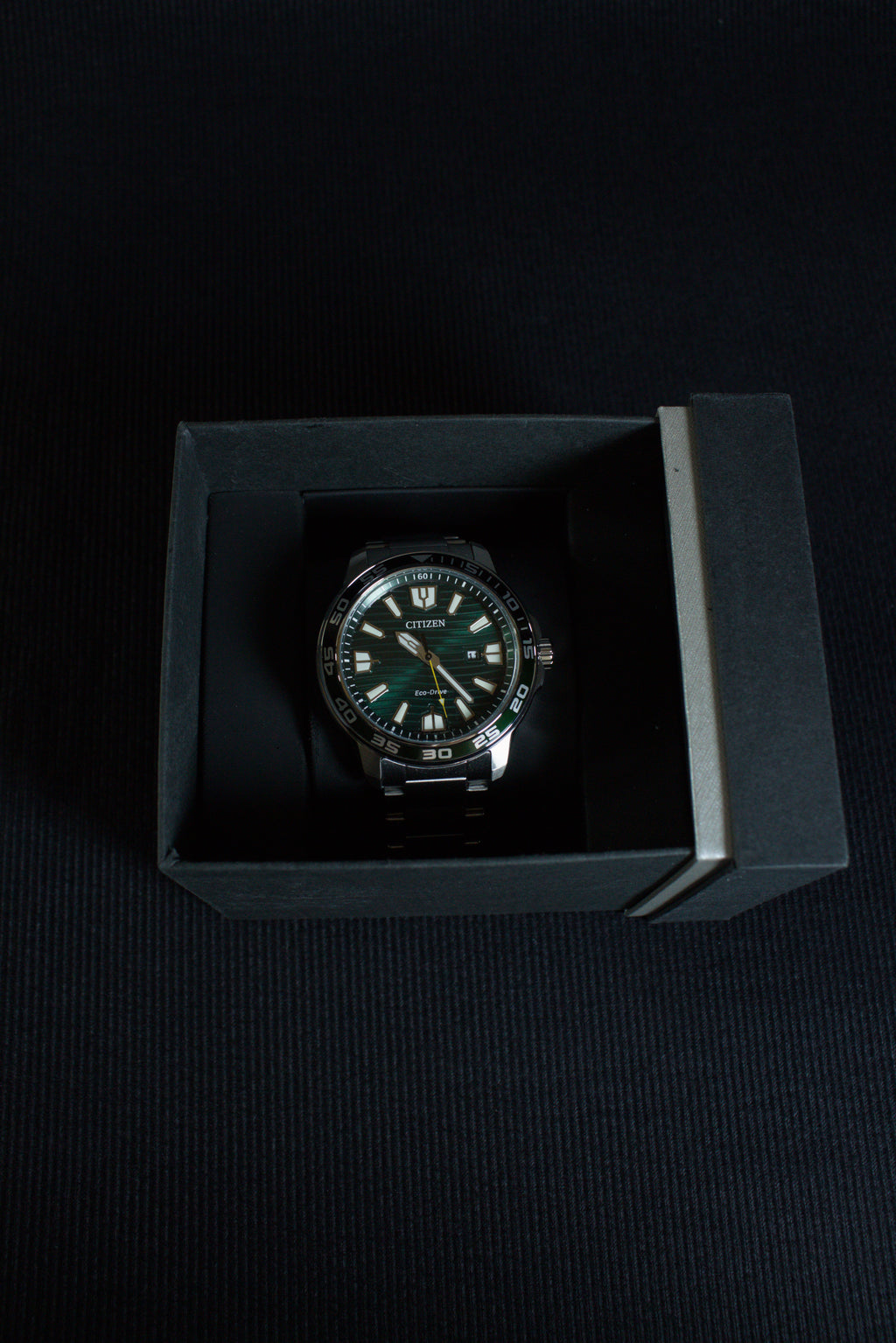 Citizen Eco Drive AW1526-89X Green