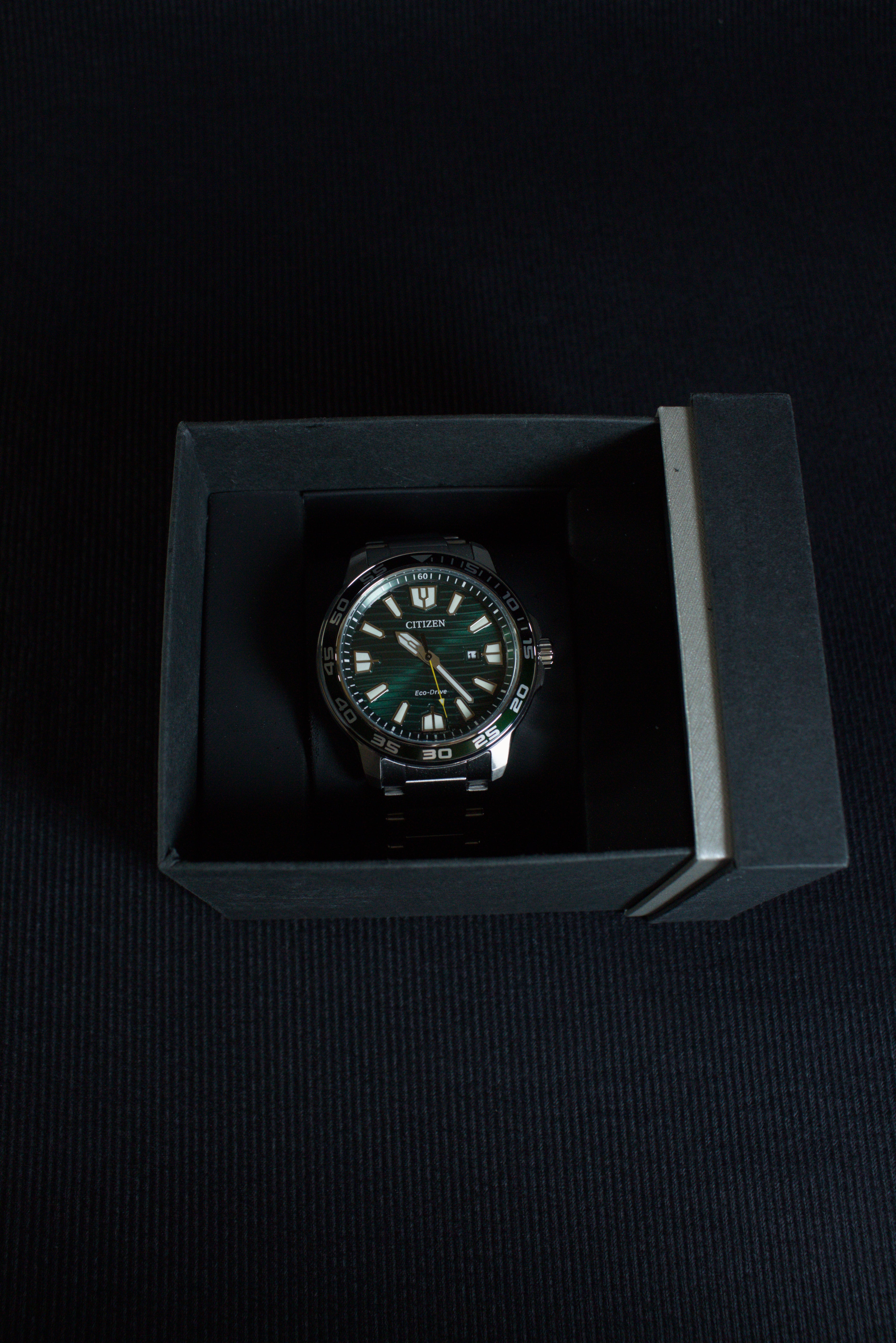 Citizen Eco Drive AW1526-89X Green
