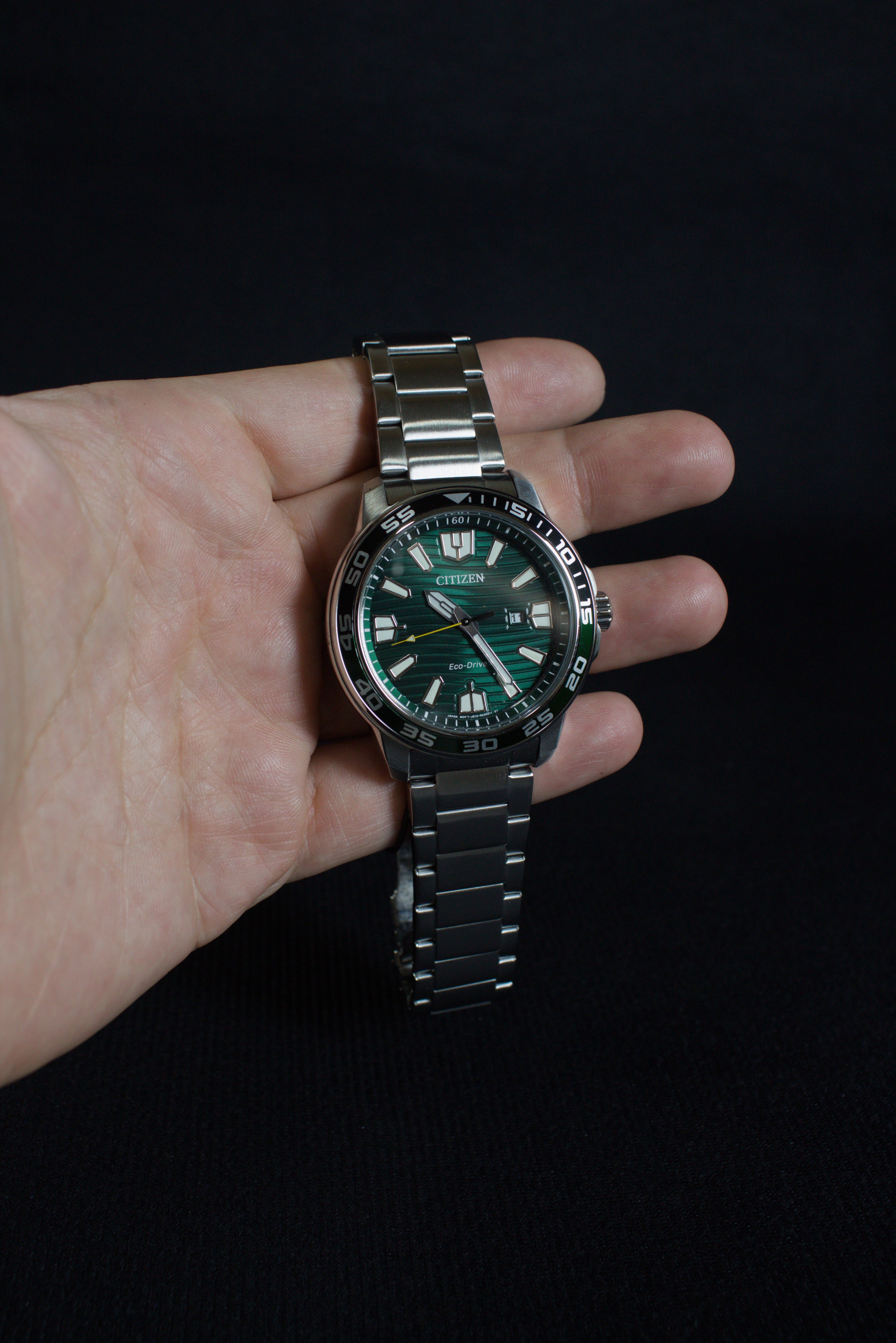 Citizen Eco Drive AW1526-89X Green