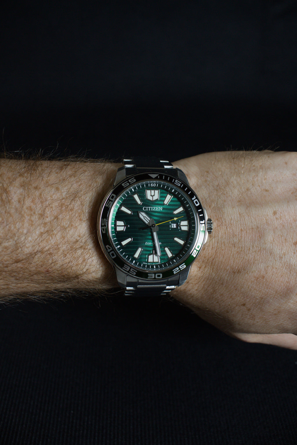 Citizen Eco Drive AW1526-89X Green